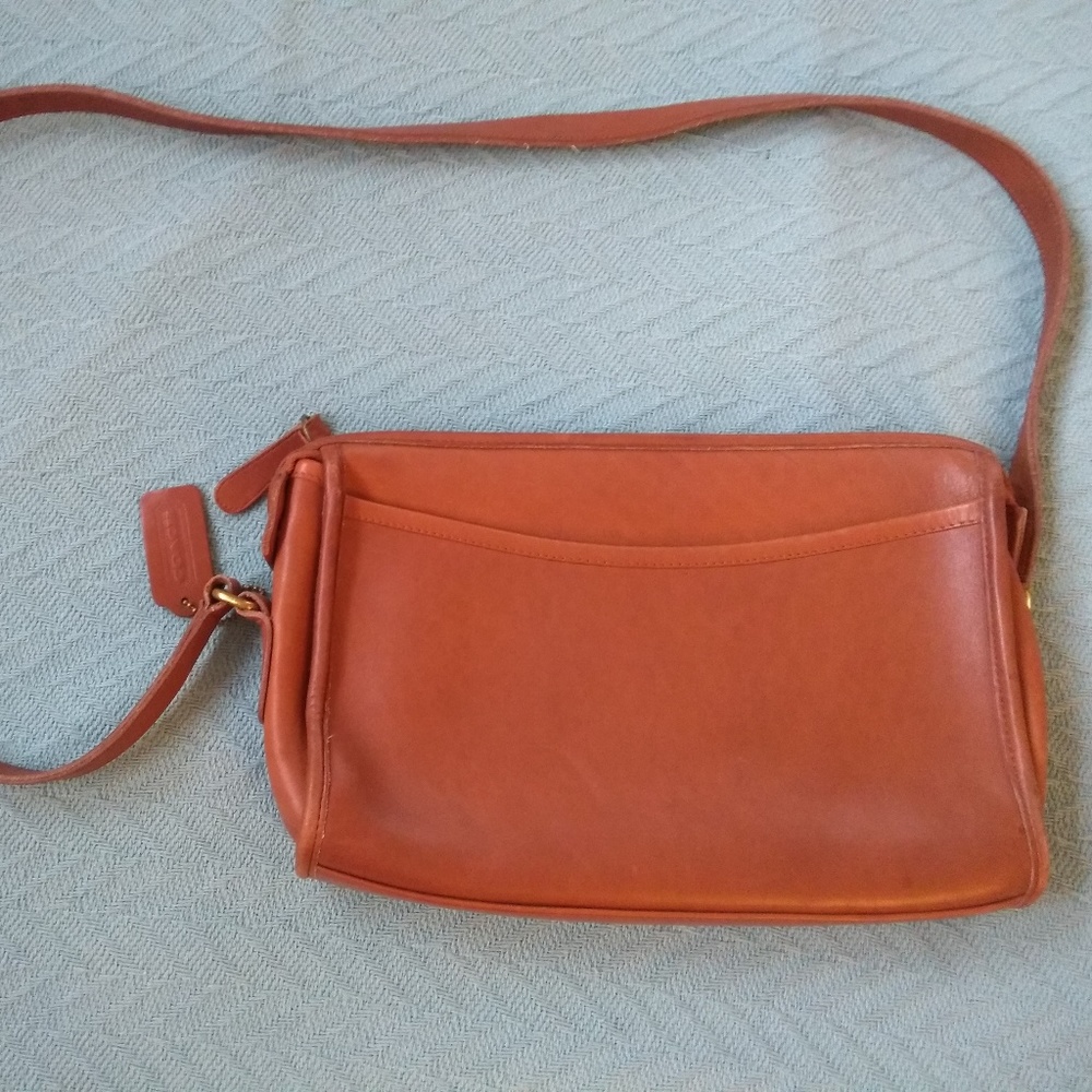 Vintage Leather Coach Crossbody / Shoulder Purse